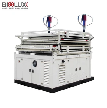 Generator eolian solar hibrid